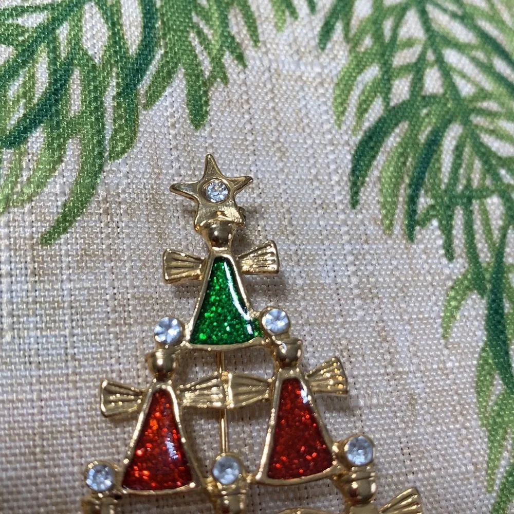 Vtg Angels Christmas Tree Brooch Red Green Enamel Gold Tone Rhinestones